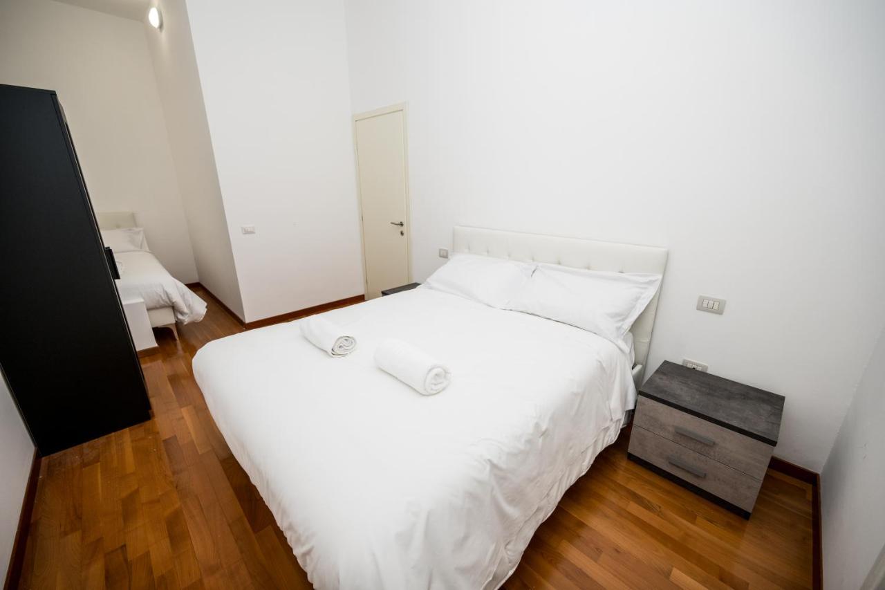 Apartamento Shortmi Garibaldi Milán Exterior foto