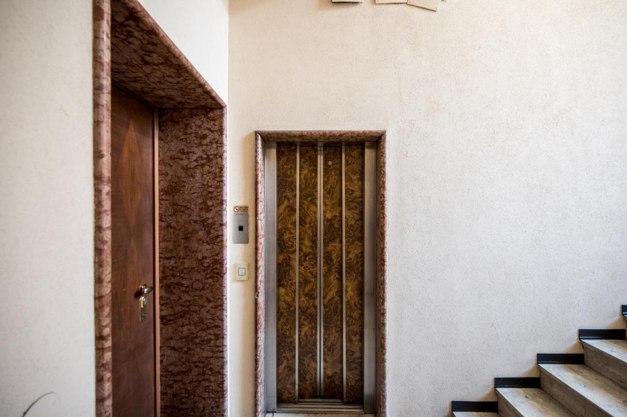 Apartamento Shortmi Garibaldi Milán Exterior foto